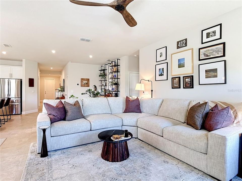 For Sale: $449,000 (3 beds, 3 baths, 2120 Square Feet)