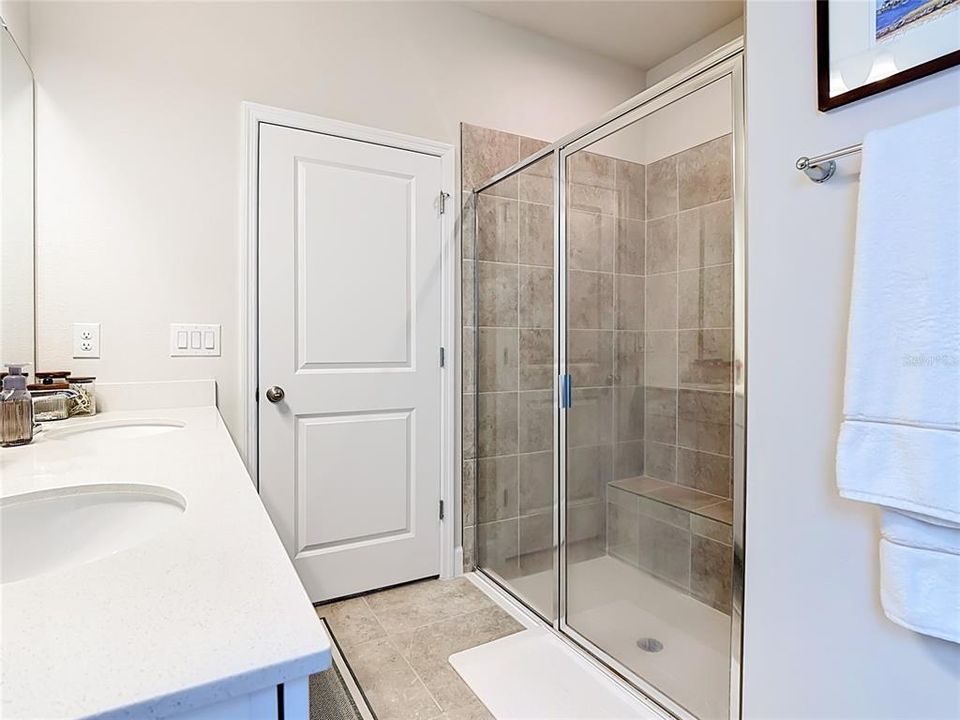 For Sale: $449,000 (3 beds, 3 baths, 2120 Square Feet)