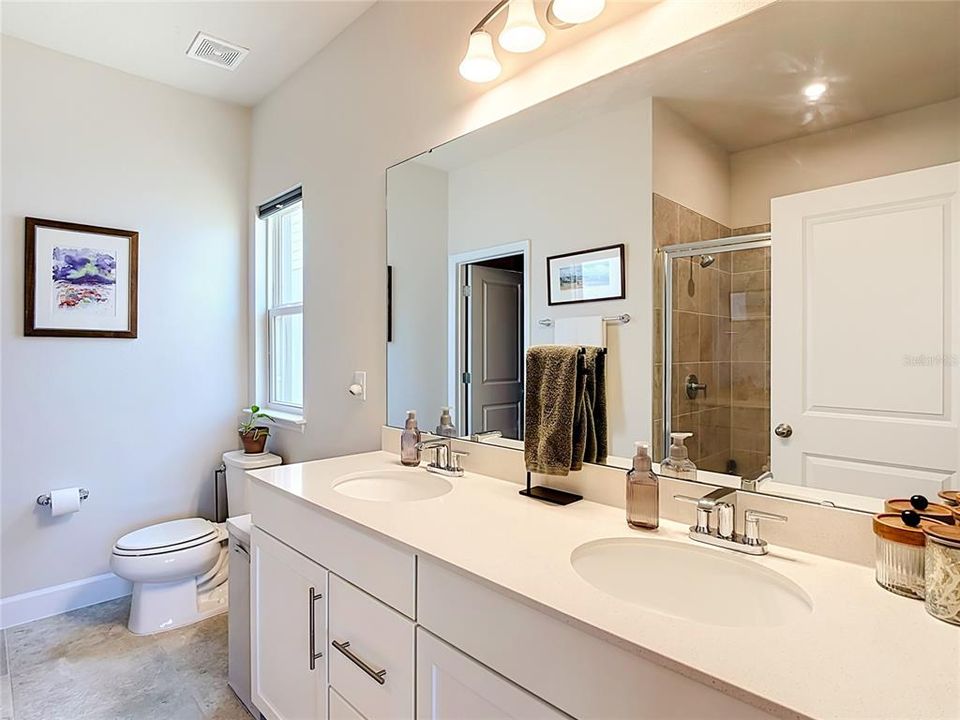 For Sale: $449,000 (3 beds, 3 baths, 2120 Square Feet)