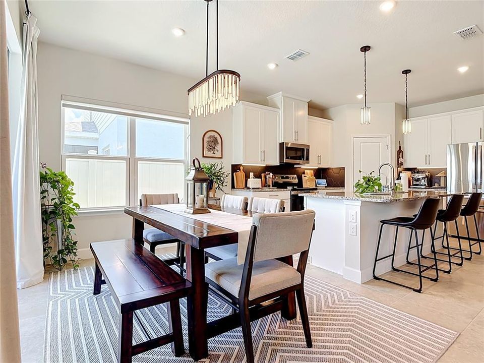 For Sale: $449,000 (3 beds, 3 baths, 2120 Square Feet)