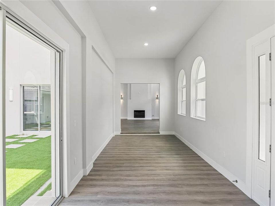 For Sale: $1,995,000 (4 beds, 3 baths, 5266 Square Feet)