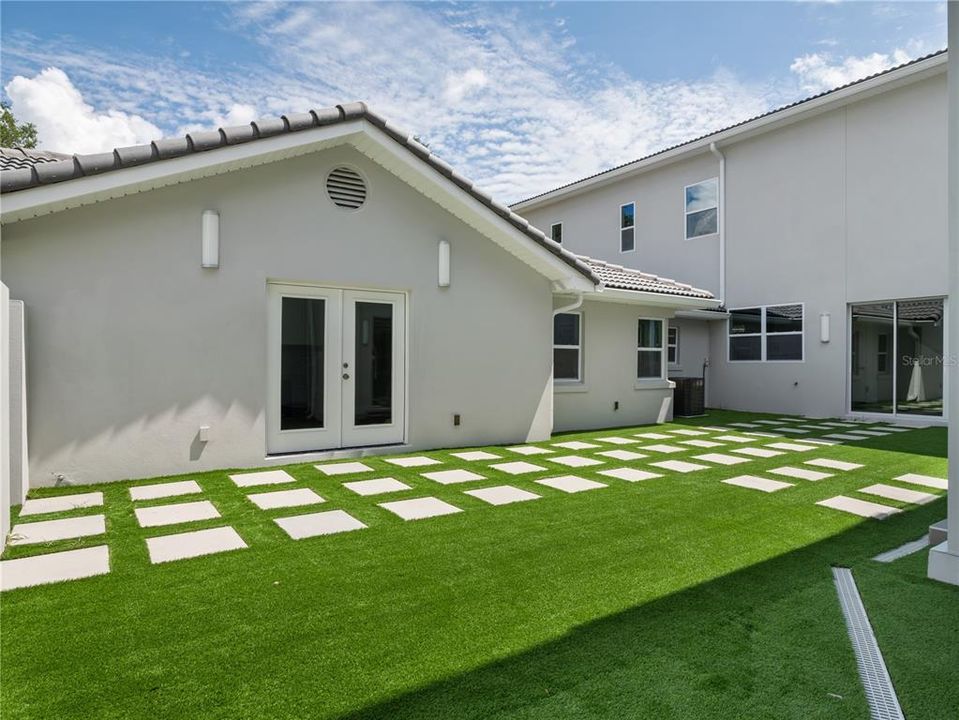 En Venta: $1,945,000 (4 camas, 3 baños, 5266 Pies cuadrados)