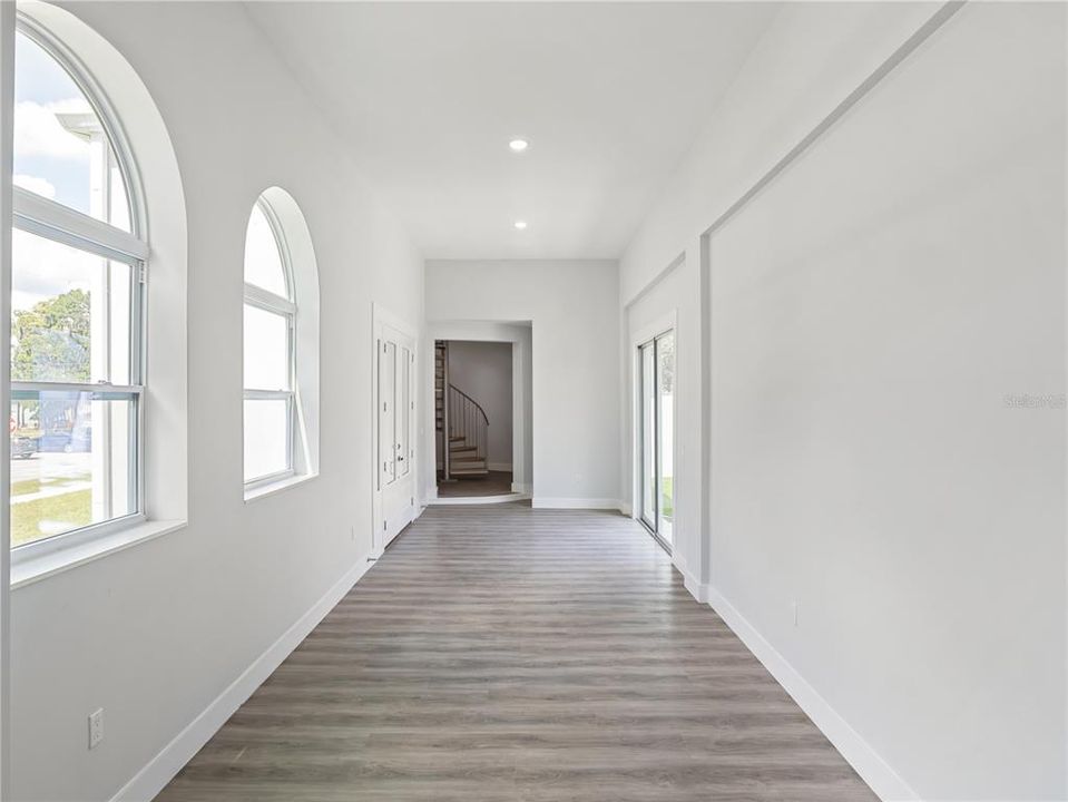 For Sale: $1,995,000 (4 beds, 3 baths, 5266 Square Feet)