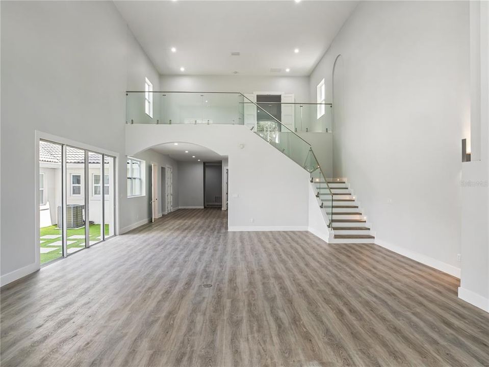 For Sale: $1,995,000 (4 beds, 3 baths, 5266 Square Feet)
