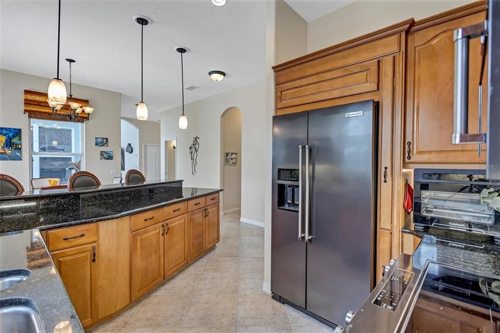 For Sale: $1,250,000 (4 beds, 2 baths, 2732 Square Feet)