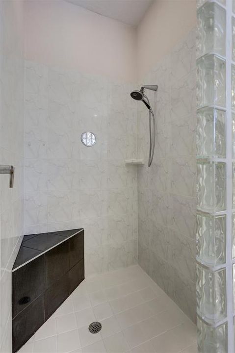 For Sale: $1,250,000 (4 beds, 2 baths, 2732 Square Feet)
