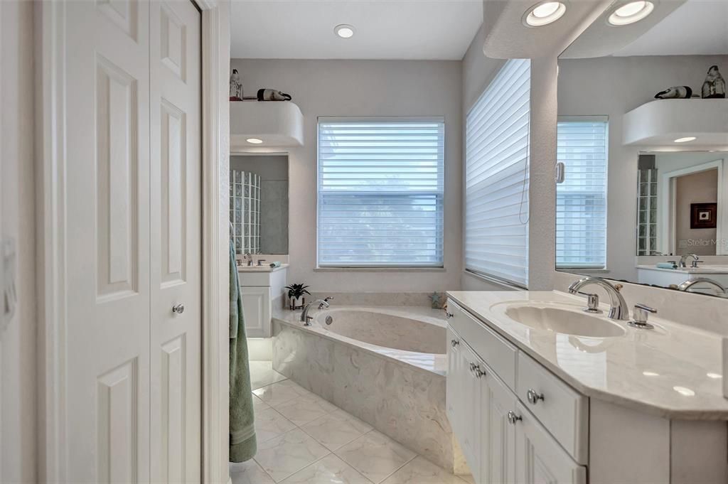 For Sale: $1,250,000 (4 beds, 2 baths, 2732 Square Feet)
