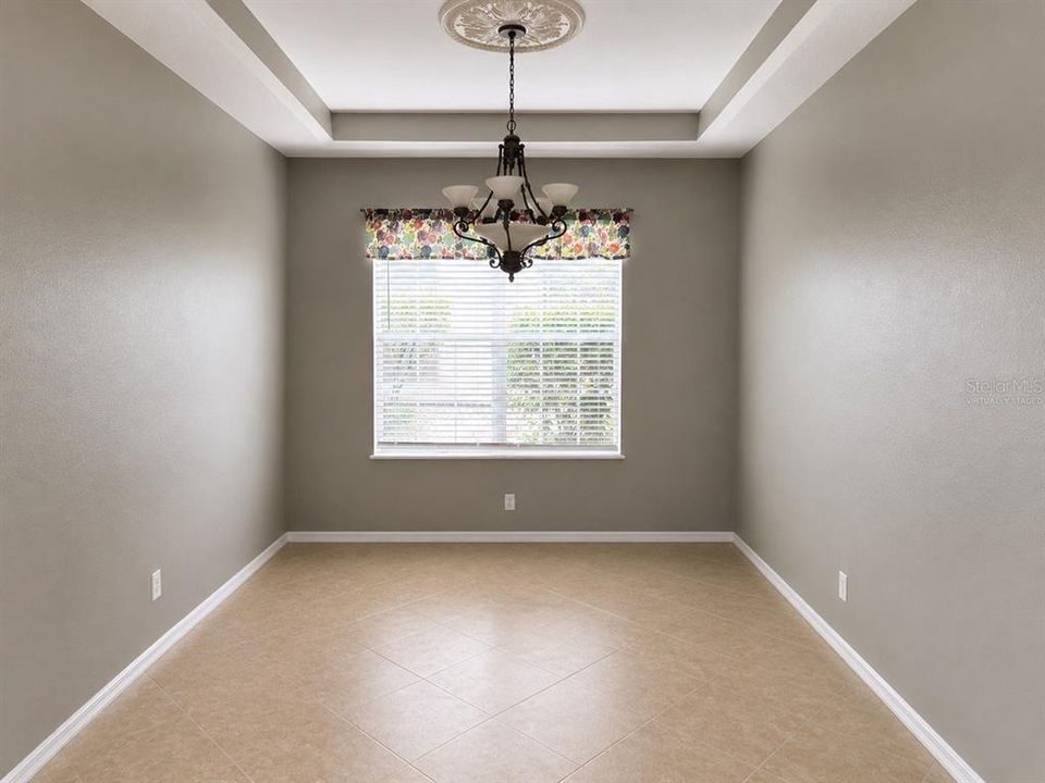 En Venta: $680,000 (4 camas, 3 baños, 3215 Pies cuadrados)