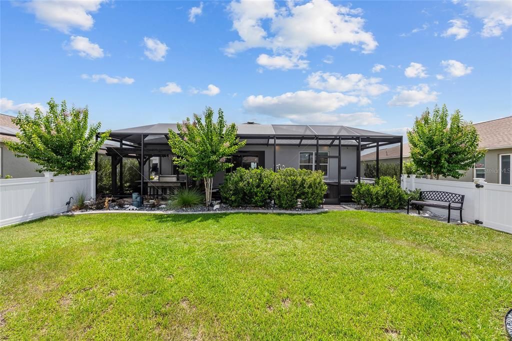 For Sale: $379,750 (2 beds, 2 baths, 1747 Square Feet)