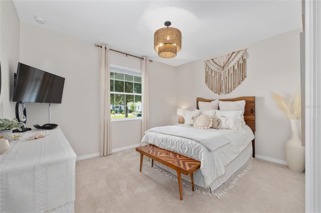 For Sale: $379,750 (2 beds, 2 baths, 1747 Square Feet)