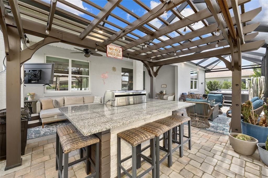 For Sale: $379,750 (2 beds, 2 baths, 1747 Square Feet)