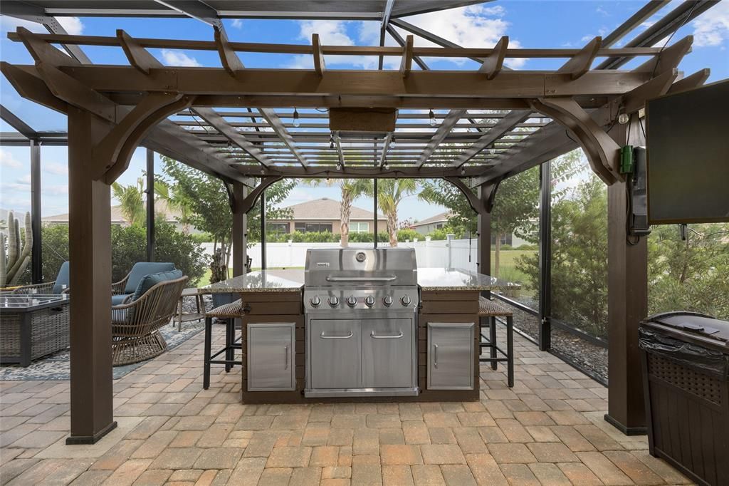 For Sale: $379,750 (2 beds, 2 baths, 1747 Square Feet)