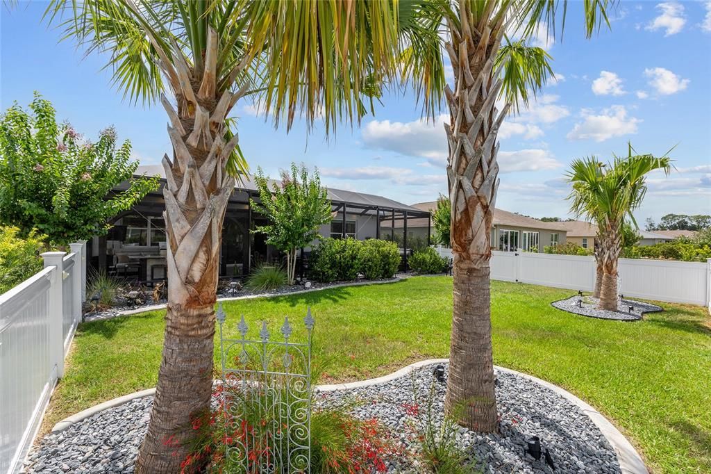 For Sale: $379,750 (2 beds, 2 baths, 1747 Square Feet)