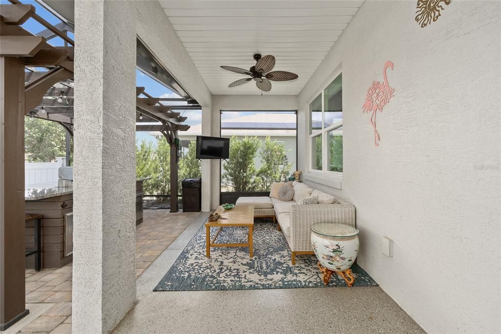 For Sale: $379,750 (2 beds, 2 baths, 1747 Square Feet)