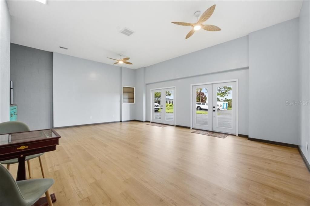 En Venta: $1,250,000 (6 camas, 3 baños, 3814 Pies cuadrados)