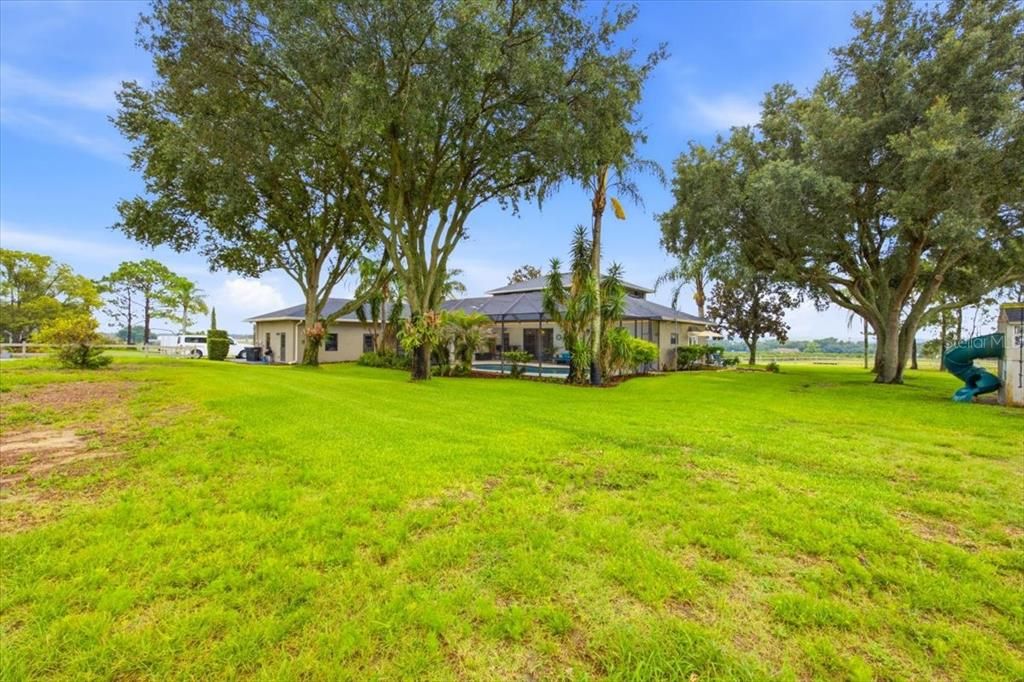 En Venta: $1,250,000 (6 camas, 3 baños, 3814 Pies cuadrados)