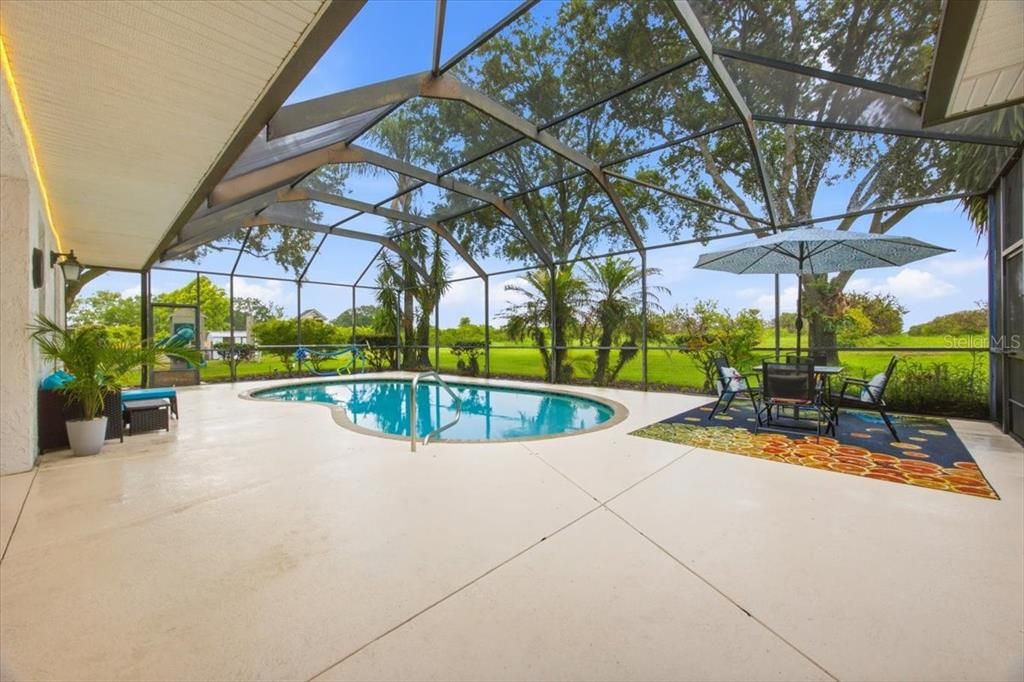 En Venta: $1,250,000 (6 camas, 3 baños, 3814 Pies cuadrados)