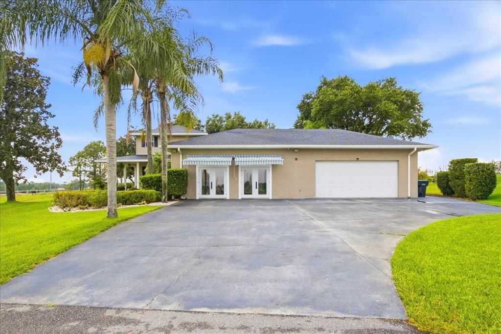 En Venta: $1,250,000 (6 camas, 3 baños, 3814 Pies cuadrados)