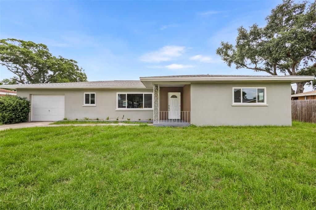 For Sale: $478,500 (3 beds, 3 baths, 1384 Square Feet)