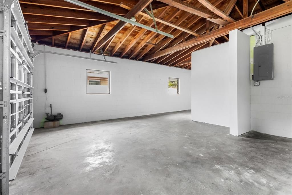 For Sale: $478,500 (3 beds, 3 baths, 1384 Square Feet)
