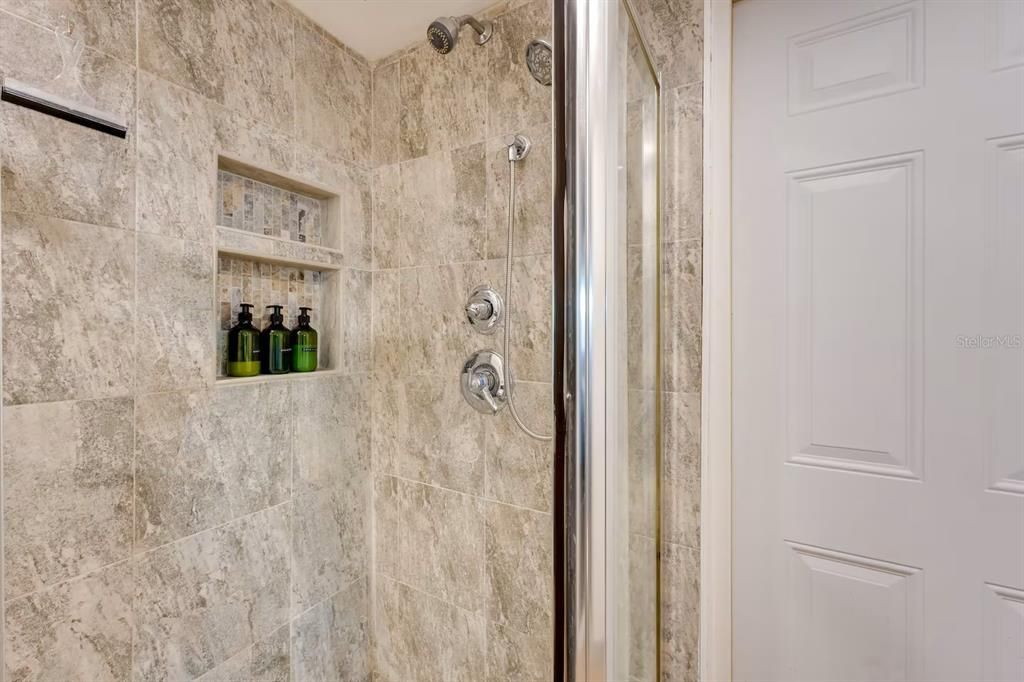 For Sale: $525,000 (4 beds, 0 baths, 1919 Square Feet)
