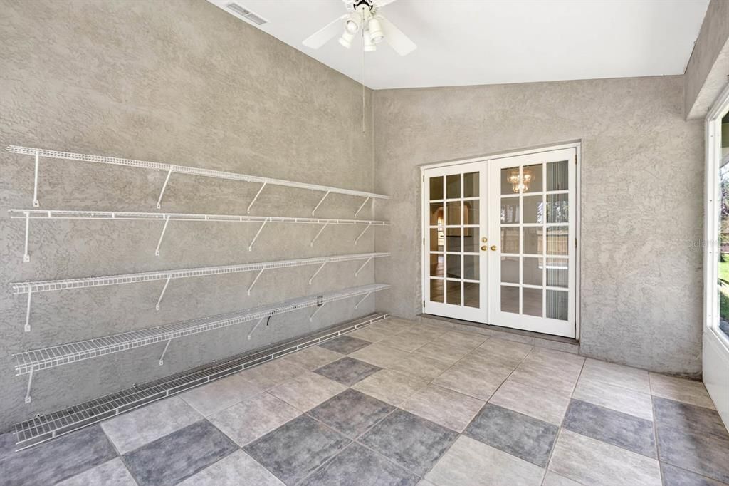 На продажу: $299,000 (3 спален, 2 ванн, 1707 Квадратных фут)