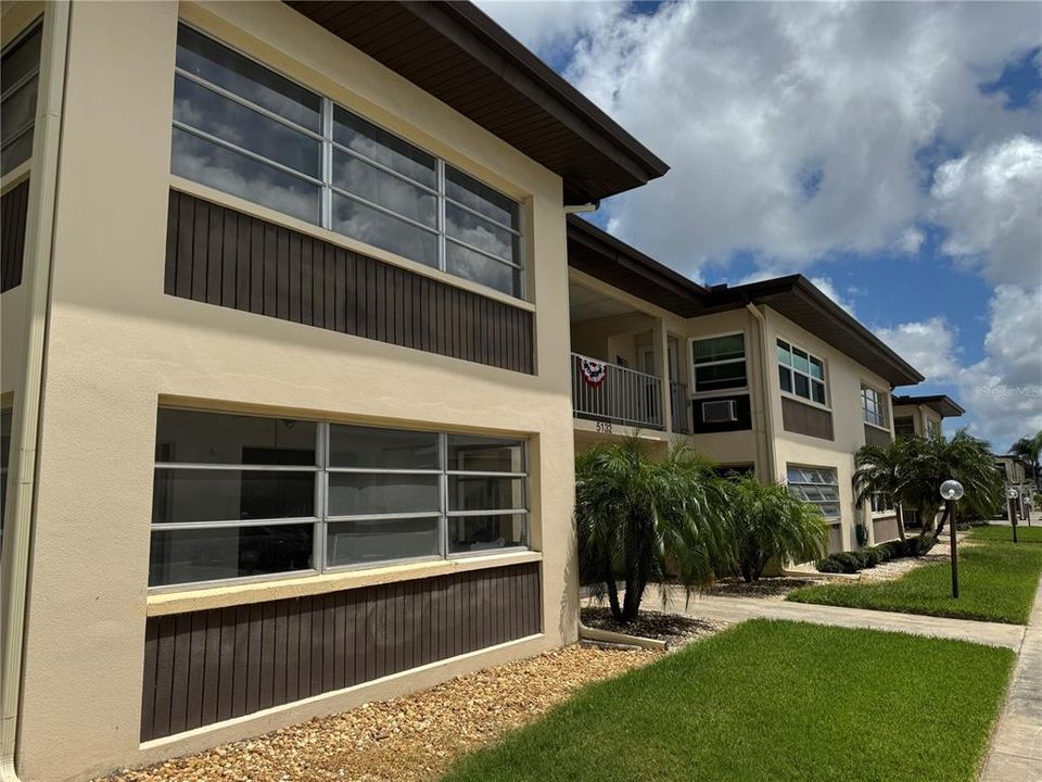 For Sale: $35,000 (1 beds, 1 baths, 704 Square Feet)