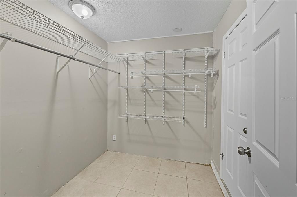 For Sale: $341,880 (3 beds, 2 baths, 1806 Square Feet)