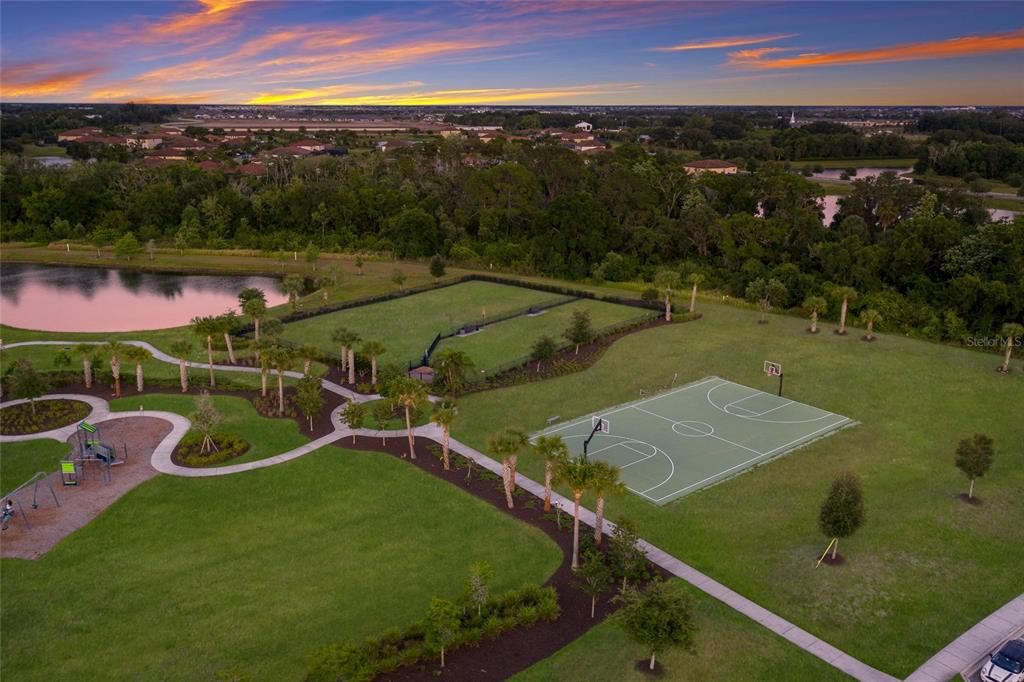 For Sale: $1,290,000 (8 beds, 4 baths, 5151 Square Feet)