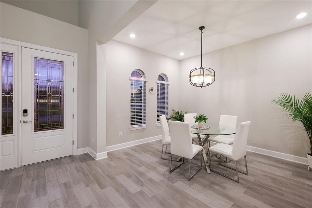 For Sale: $1,290,000 (8 beds, 4 baths, 5151 Square Feet)