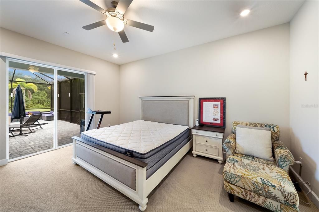 For Sale: $1,290,000 (8 beds, 4 baths, 5151 Square Feet)