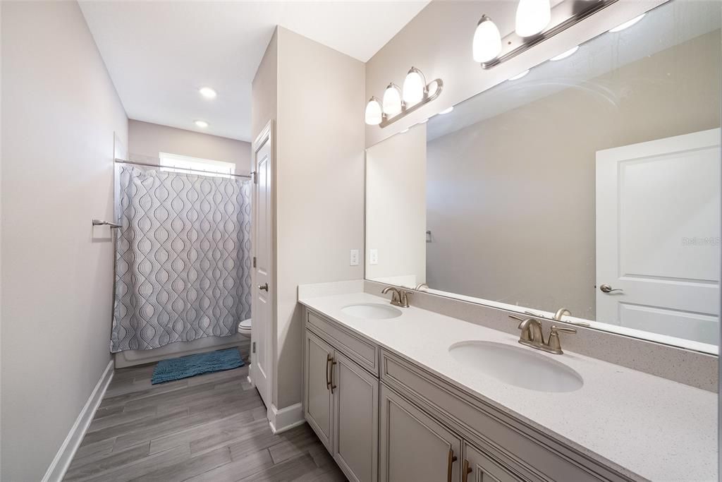 For Sale: $1,290,000 (8 beds, 4 baths, 5151 Square Feet)