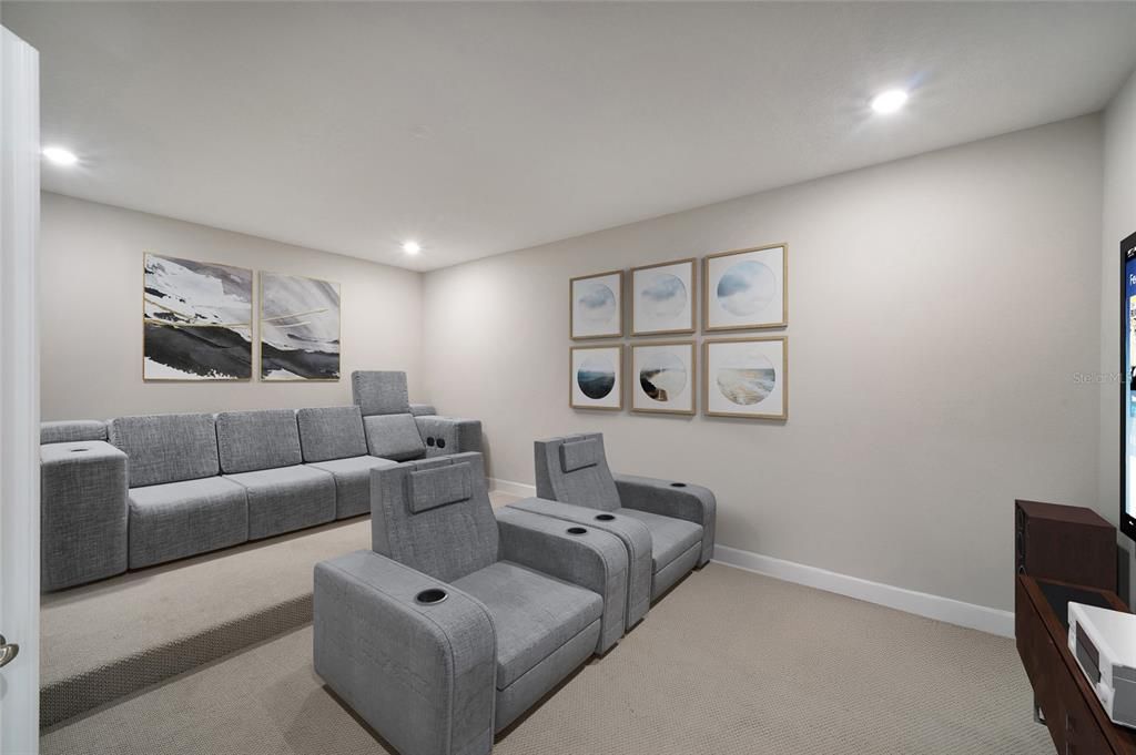 For Sale: $1,290,000 (8 beds, 4 baths, 5151 Square Feet)