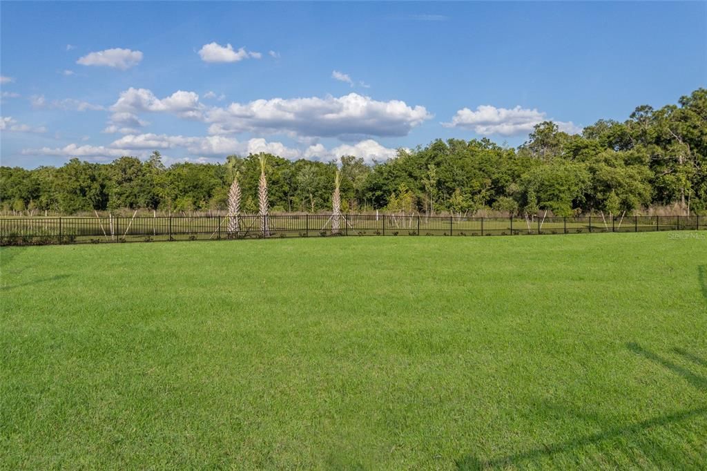 For Sale: $1,290,000 (8 beds, 4 baths, 5151 Square Feet)