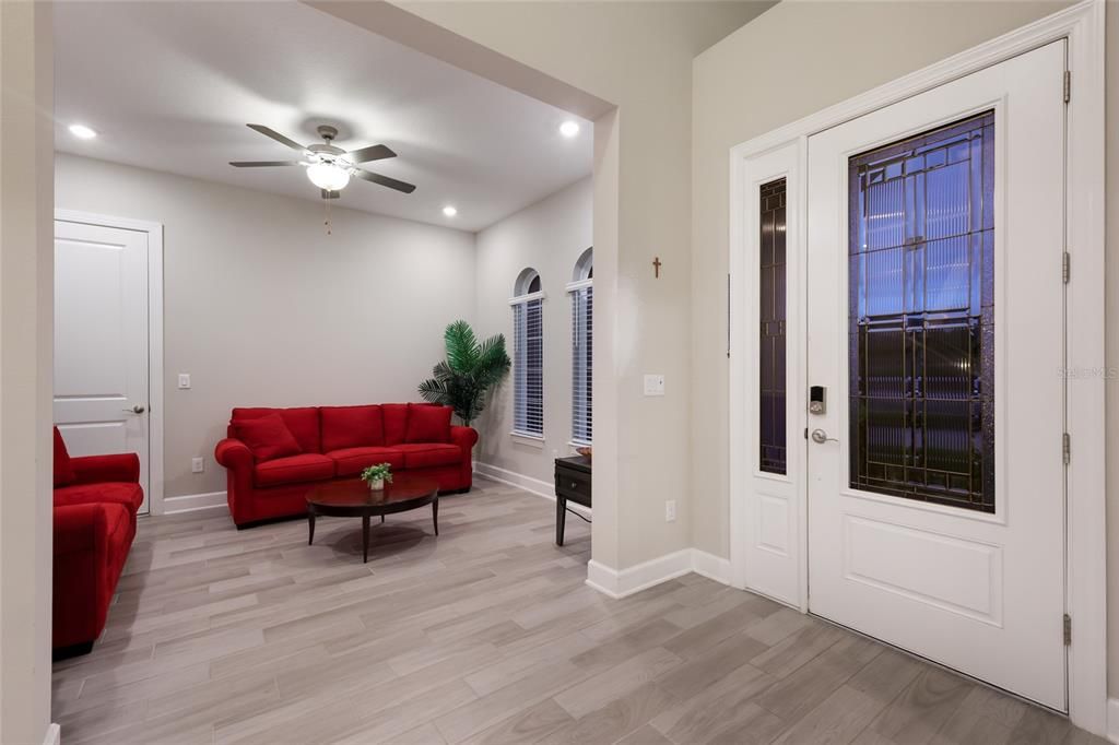 For Sale: $1,290,000 (8 beds, 4 baths, 5151 Square Feet)