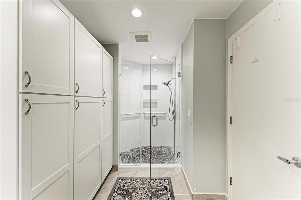 For Sale: $405,000 (3 beds, 2 baths, 1990 Square Feet)