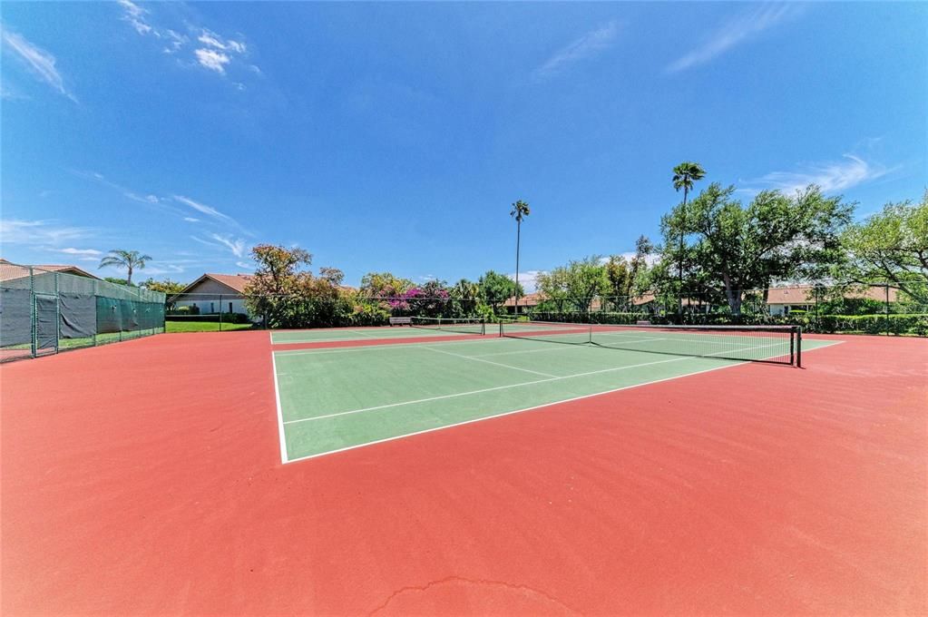 For Sale: $405,000 (3 beds, 2 baths, 1990 Square Feet)