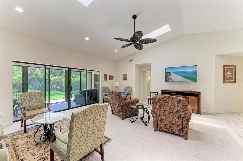 For Sale: $405,000 (3 beds, 2 baths, 1990 Square Feet)