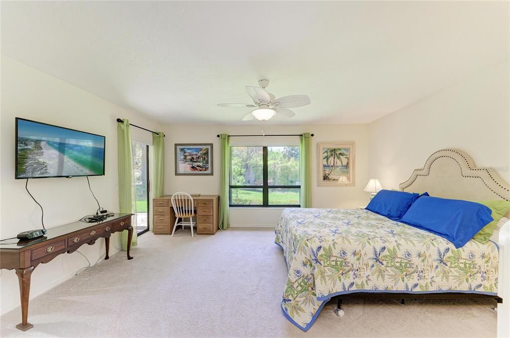 For Sale: $405,000 (3 beds, 2 baths, 1990 Square Feet)