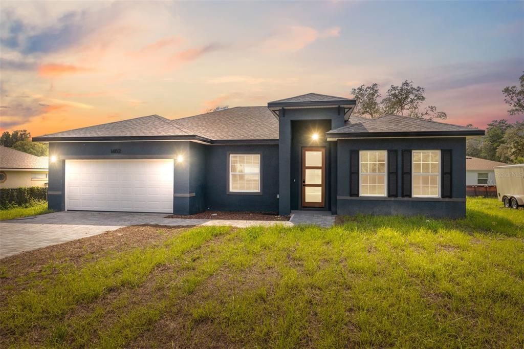 For Rent: $1,900 (4 beds, 2 baths, 1776 Square Feet)