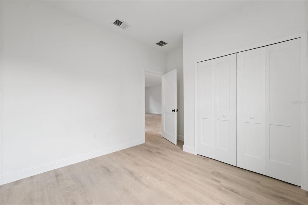 For Rent: $1,900 (4 beds, 2 baths, 1776 Square Feet)