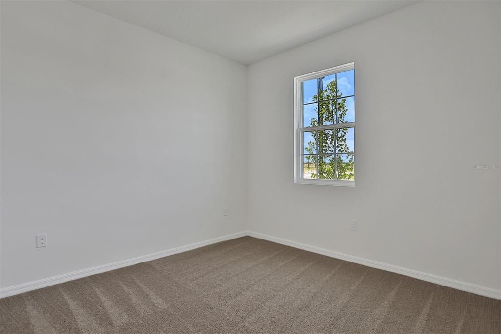 На продажу: $367,990 (4 спален, 3 ванн, 2111 Квадратных фут)