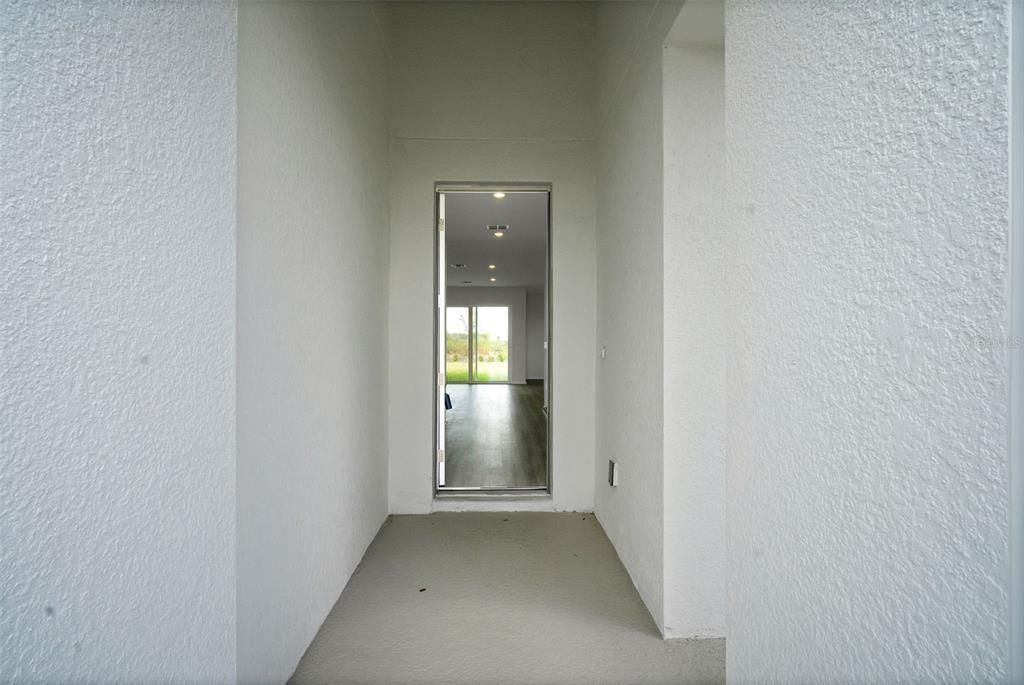 En Venta: $349,990 (4 camas, 3 baños, 2519 Pies cuadrados)