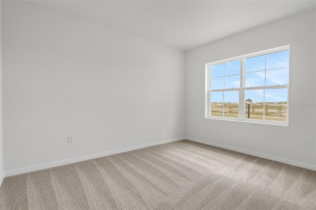 En Venta: $349,990 (4 camas, 3 baños, 2519 Pies cuadrados)