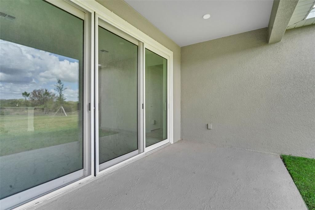 For Sale: $364,990 (4 beds, 3 baths, 2111 Square Feet)