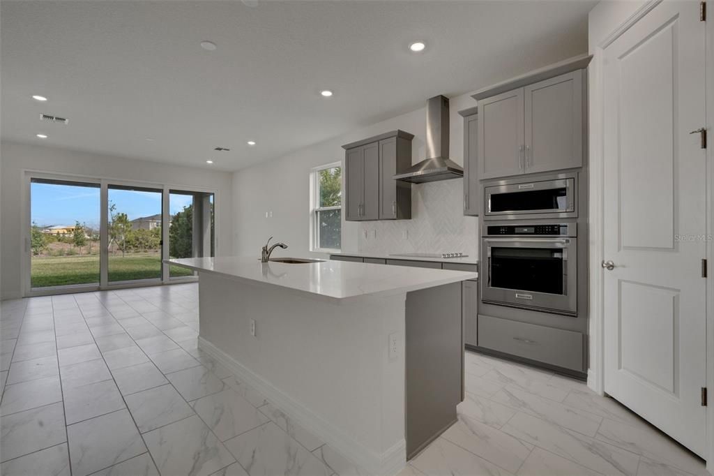 For Sale: $364,990 (4 beds, 3 baths, 2111 Square Feet)