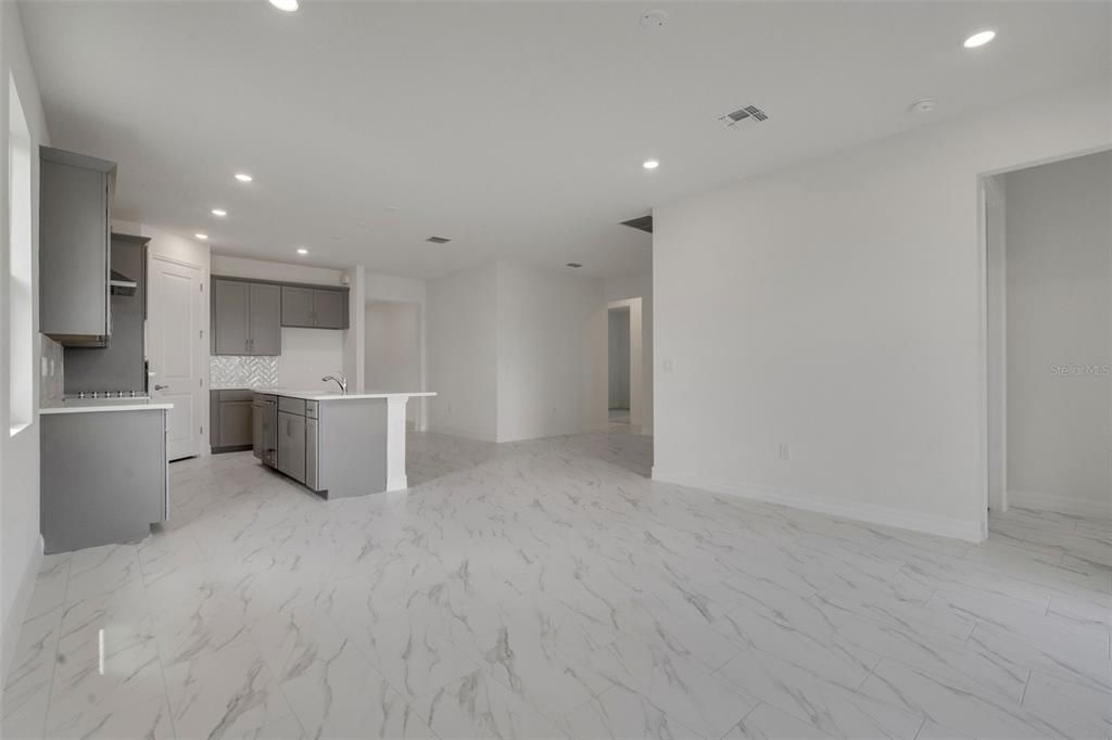 For Sale: $364,990 (4 beds, 3 baths, 2111 Square Feet)