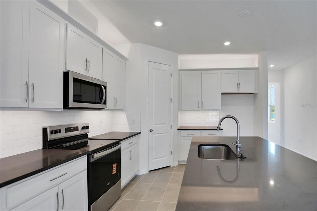 En Venta: $349,990 (3 camas, 2 baños, 1657 Pies cuadrados)