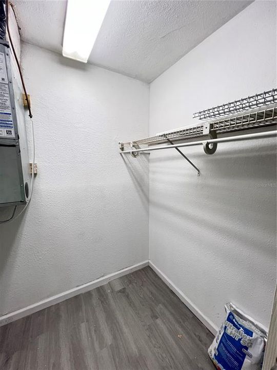 For Rent: $1,600 (1 beds, 1 baths, 573 Square Feet)