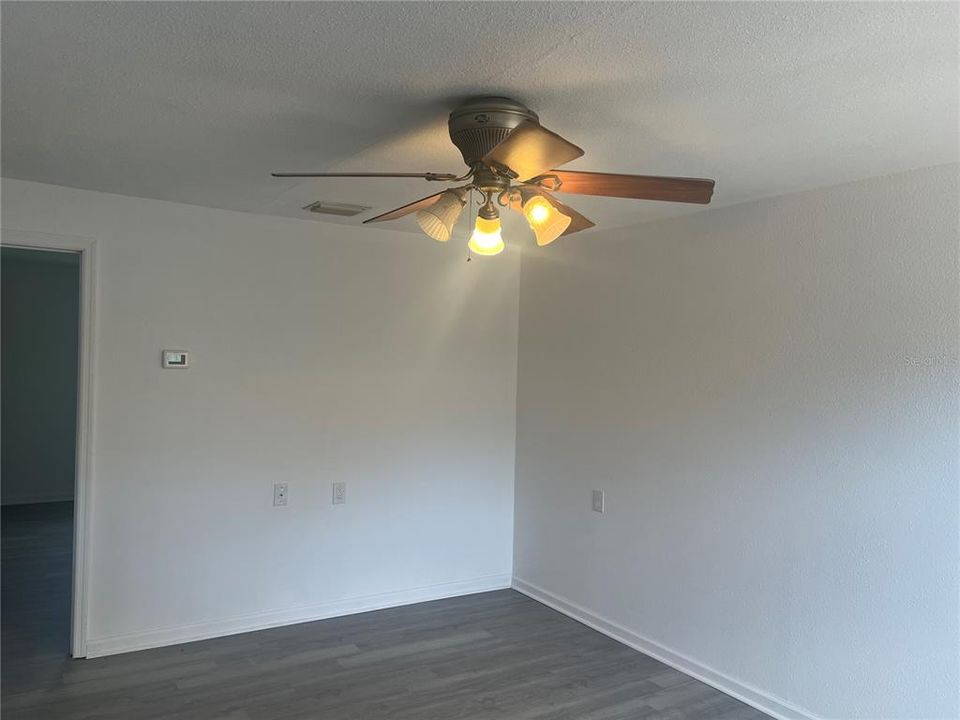 For Rent: $1,600 (1 beds, 1 baths, 573 Square Feet)